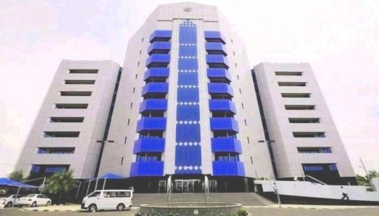 البنك المركزي السوداني يقر إجراءات للتصدي لتراجع العملة الوطنية