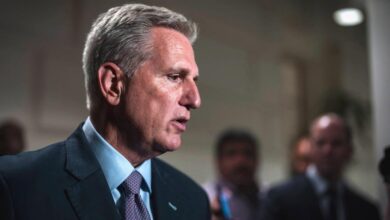 مجلس النواب الأميركي يعزل رئيسه للمرة الأولى في تاريخ البلاد