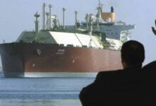 تغيير مسار ناقلة الغاز من مصر إلى الجزائر بسبب العدوان على غزة