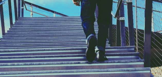 صعود 50 درجة من السلالم يوميا يقلل خطر أمراض القلب