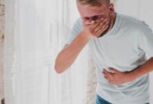 ما أسباب القيء المستمر