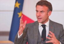 الرئيس ماكرون يدعو إسرائيل إلى التوقف عن قتل المدنيين في قطاع غزة
