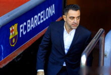 برشلونة يحسم مصير تشافي