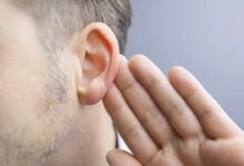 تأثير الأصوات الناتجة عن القنابل على السمع