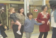 تقارير إعلامية إسرائيلية تشيد بمعاملة حماس للأسرى المفرج عنهم