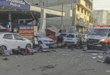 قصف إسرائيلي يستهدف مستشفيات غزة وحصار لمستشفى الرنتيسي للأطفال بالدبابات