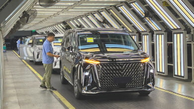 كيف أصبحت الصين رائدة في قطاع السيارات الكهربائية؟