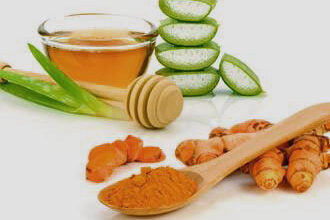 مواد طبيعية لتفتيح البشرة