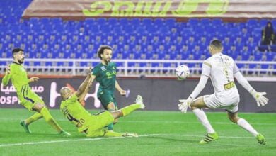 مشاهدة مباراة الخليج ضد الطائي