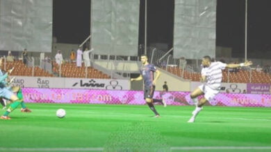 مشاهدة مباراة الطائي ضد الرائد