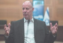 مستشار الأمن القومي الإسرائيلي السابق: حماس لديها الثقة لرفض أي صفقة لا تمنحها النصر