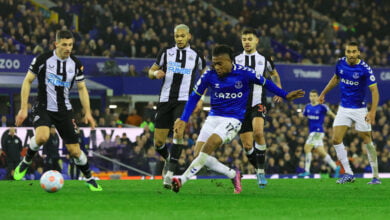 مشاهدة مباراة إيفرتون ضد نيوكاسل يونايتد