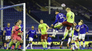 مشاهدة مباراة بيرنلي ضد إيفرتون