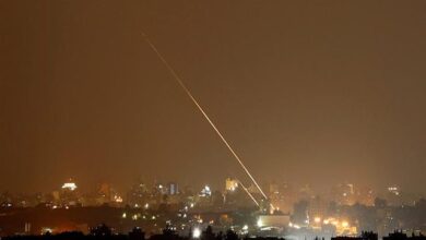 مع أول دقيقة من العام الجديد وابل من الصواريخ القسامية يضرب إسرائيل