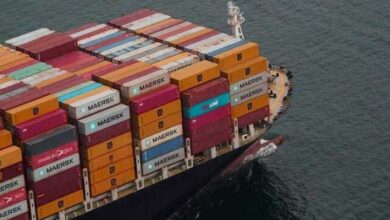 تراجع التجارة عبر قناة السويس بنسبة 45% بسبب هجمات البحر الأحمر