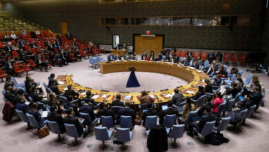 واشنطن لا تسعى لحرب لتوسع ومجلس الأمن ينعقد الاثنين لبحث ضرباتها