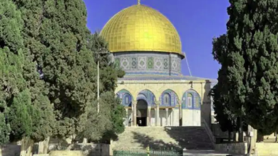 رغم قيود الاحتلال الفلسطينيون يشدون الرحال للأقصى بأول جمعة من رمضان