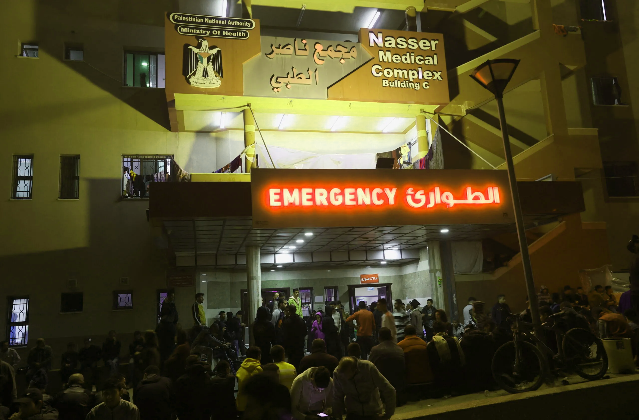 شهداء في رفح واقتحام الاحتلال لمجمع ناصر واعتقال الكوادر الطبية