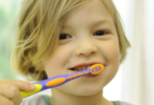 كيف تحمي أسنان طفلك في رمضان؟
