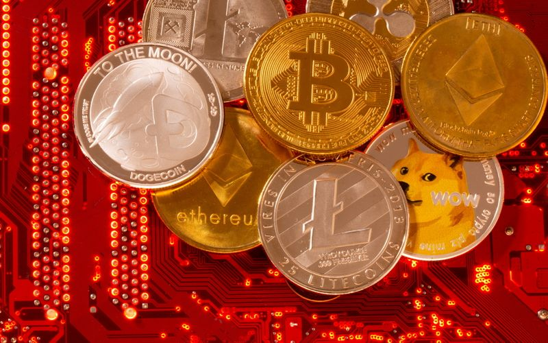 شركة يابانية تشتري هذه العملة الرقمية بكثافة