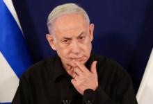 28 من رجال الأعمال الإسرائيليين يتقدمون بطلب إلى المحكمة العليا لعزل نتنياهو