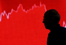 تصفية مليار ونصف دولار بعد سقوط سعر البيتكوين هل تؤدي الحرب لهبوط أكبر؟