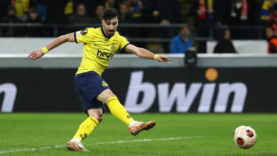 صراع الأندية الإنجليزية على ضم النجم الجزائري عمورة