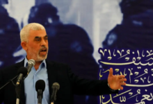 إعلام إسرائيلي: السنوار قد يخرج للاستمتاع بأشعة الشمس وشواطئنا خاوية