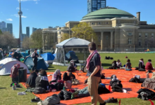 جامعة تورنتو تهدد بمعاقبة الطلاب المعتصمين بحرمها تضامنا مع غزة