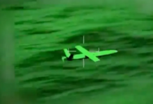 الجيش الأميركي يعلن تدمير 5 مسيرات بالبحر الأحمر وإصابة الحوثيين سفينة شحن