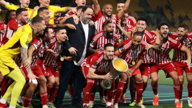 المغربي الكعبي يمنح أولمبياكوس أول لقب أوروبي