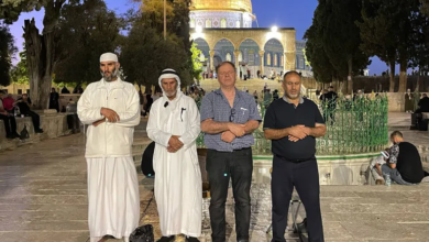 استشهاد طفل بالضفة والاحتلال يمنع فلسطينيين من صلاة العيد بالأقصى