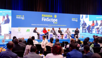 رواندا 96% من البالغين يستخدمون خدمات الدفع وإرسال الأموال هاتفيا