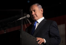 نتنياهو متردد بالتصديق على صفقة مع حماس قبل زيارته لواشنطن والضغوط تتصاعد