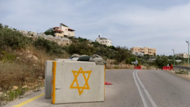 اعتداءات المستوطنين تقض مضجع قرية فلسطينية بالضفة