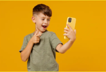 اللهايات الرقمية تؤذي الأطفال