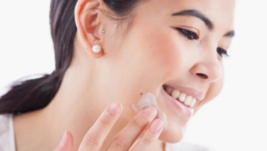 كيف تعتني ببشرتك في فصل الصيف؟