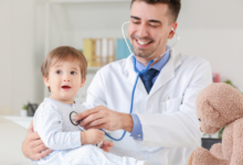 دكتور اطفال يقدم لكم خدمات طبية شاملة لأطفالكم