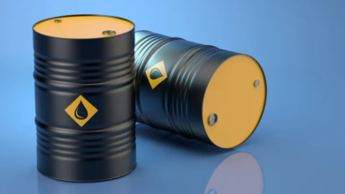 تراجع أسعار النفط وسط تباطؤ النمو الاقتصادي العالمي وتصاعد التوترات في الشرق الأوسط