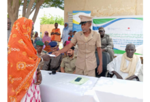 الأمم المتحدة للأغذية والزراعة توزع أغنام ومعدات على الأسر الزراعية المتضررة من الفيضانات في مقاطعة امبان