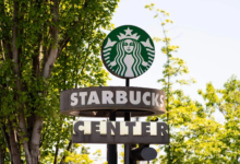 ستاربكس تكشف عن استراتيجيات جديدة بعد تأثير المقاطعة الشعبية على مبيعاتها
