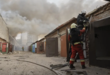 أوكرانيا وروسيا: تبادل القصف والاتهامات بشأن الخسائر في اليوم الأخير