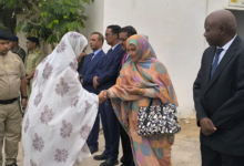 العمدة المساعدة مانة منت شكار ترافق وزيرة المياه في جولة تفقدية لمنشآت المياه بمدينة نواذيبو