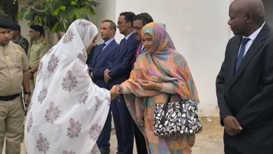 العمدة المساعدة مانة منت شكار ترافق وزيرة المياه في جولة تفقدية لمنشآت المياه بمدينة نواذيبو