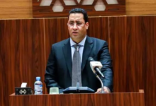 الوزير الأول يؤكد: لن نتهاون في حماية أمننا وثقافتنا وطرق عيشنا