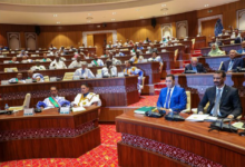 افتتاح جلسة برلمانية لمناقشة السياسة العامة للحكومة بحضور الوزير الأول