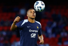 ديشان يدافع عن مبابي بعد جدل سهرة ستوكهولم خلال دوري الأمم الأوروبية