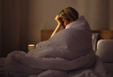 الاكتئاب الليلي: أسبابه وطرق التعامل معه للشعور بالتحسن