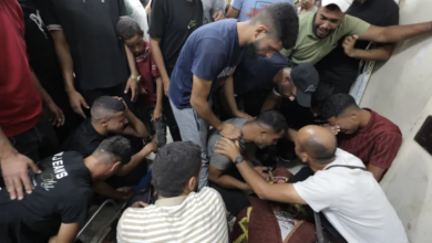 استشهاد 63 فلسطينياً في غارات إسرائيلية على غزة وارتفاع الخسائر البشرية في العام الأول من الحرب