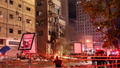 تصعيد خطير بين إسرائيل ولبنان: صواريخ وإنذارات بالإخلاء وسط غارات مكثفة